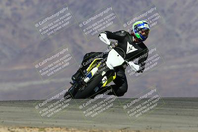 media/Feb-12-2022-SoCal Trackdays (Sat) [[3b21b94a56]]/Turn 9 Set 2 (1140am)/